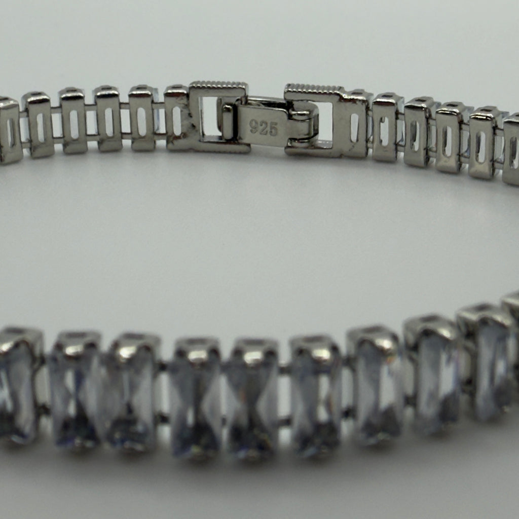 Elegantes 925 Sterling Silber Armband mit Kristallen - 18cm