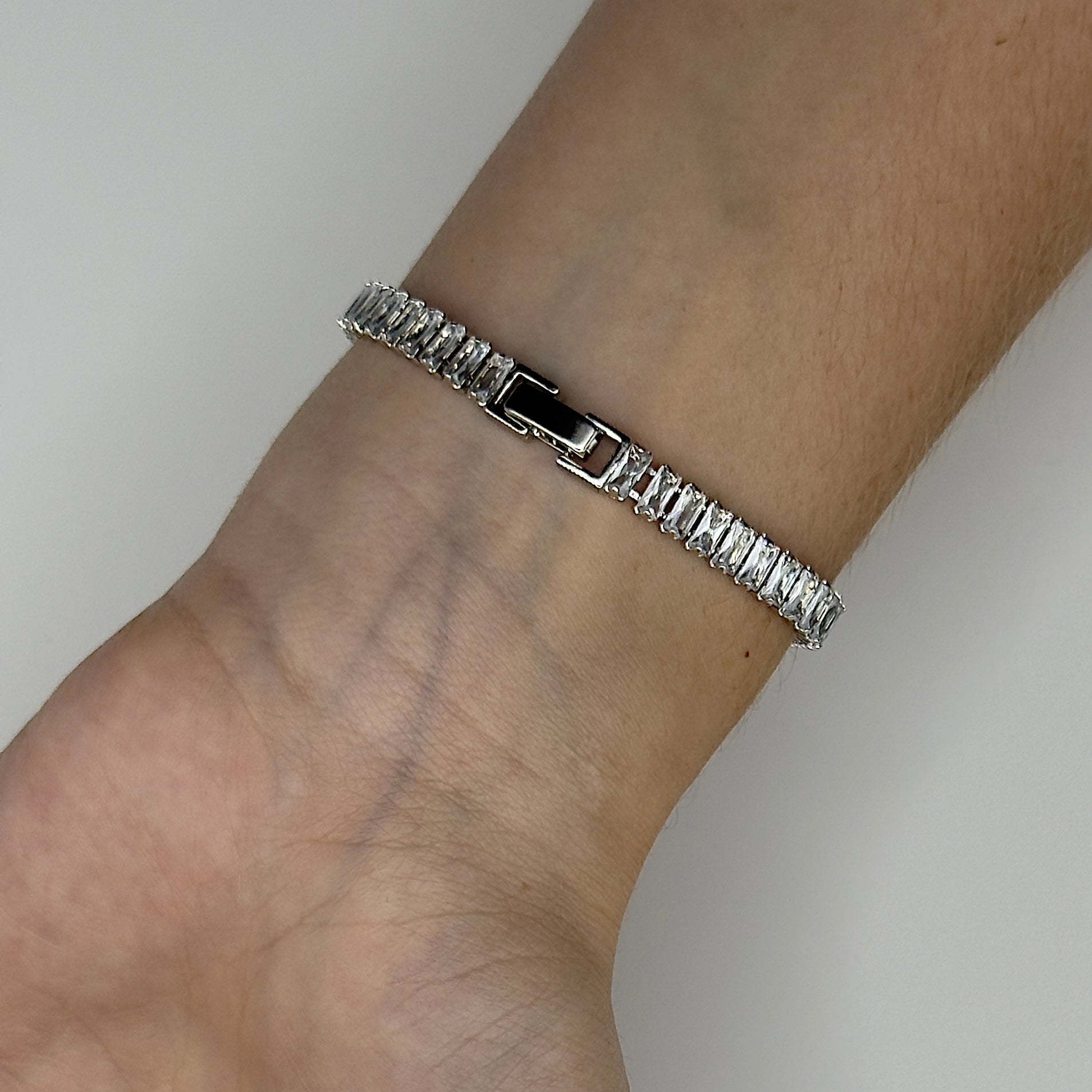 Elegantes 925 Sterling Silber Armband mit Kristallen - 18cm